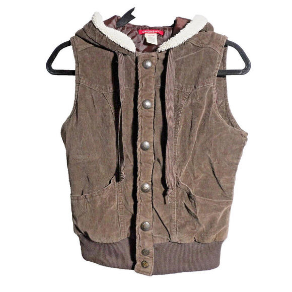 Vintage Y2K Brown Corduroy Sherpa Lined Hooded Vest Snaps Pockets Union Bay M - Picture 1 of 6